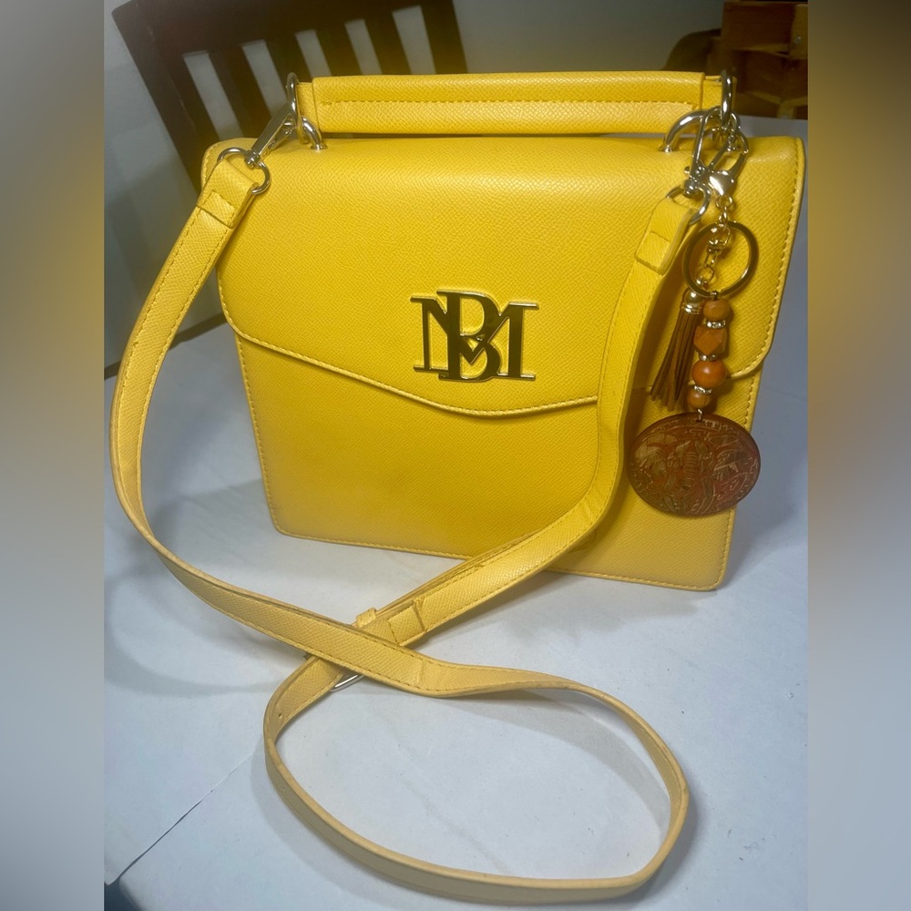 New w/o Tags Mustard Yellow Badgley Mischka Crossbody